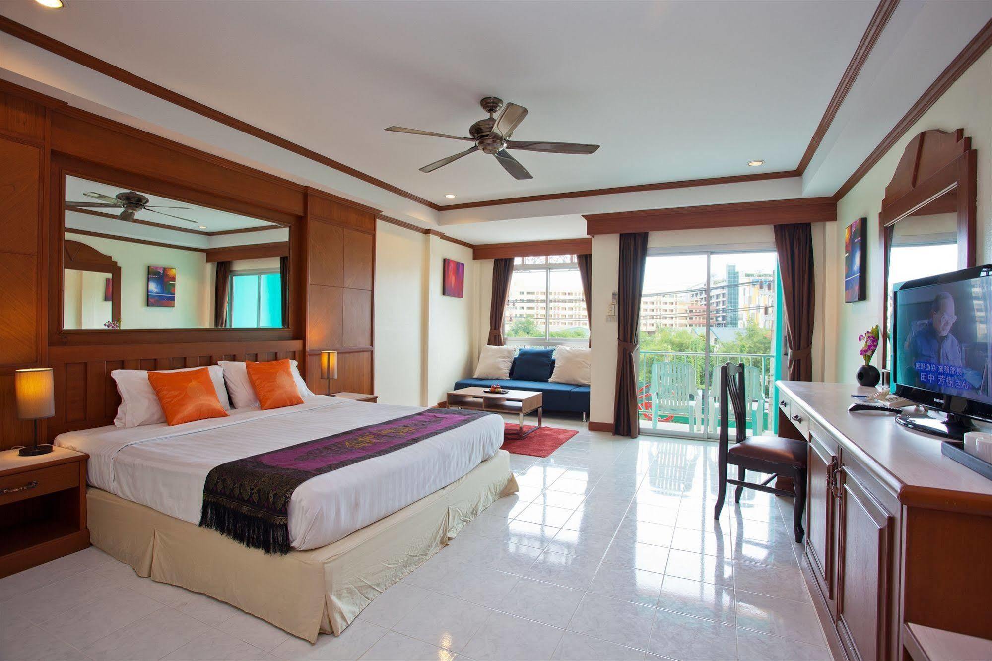 The Yim Siam Hotel Patong 외부 사진