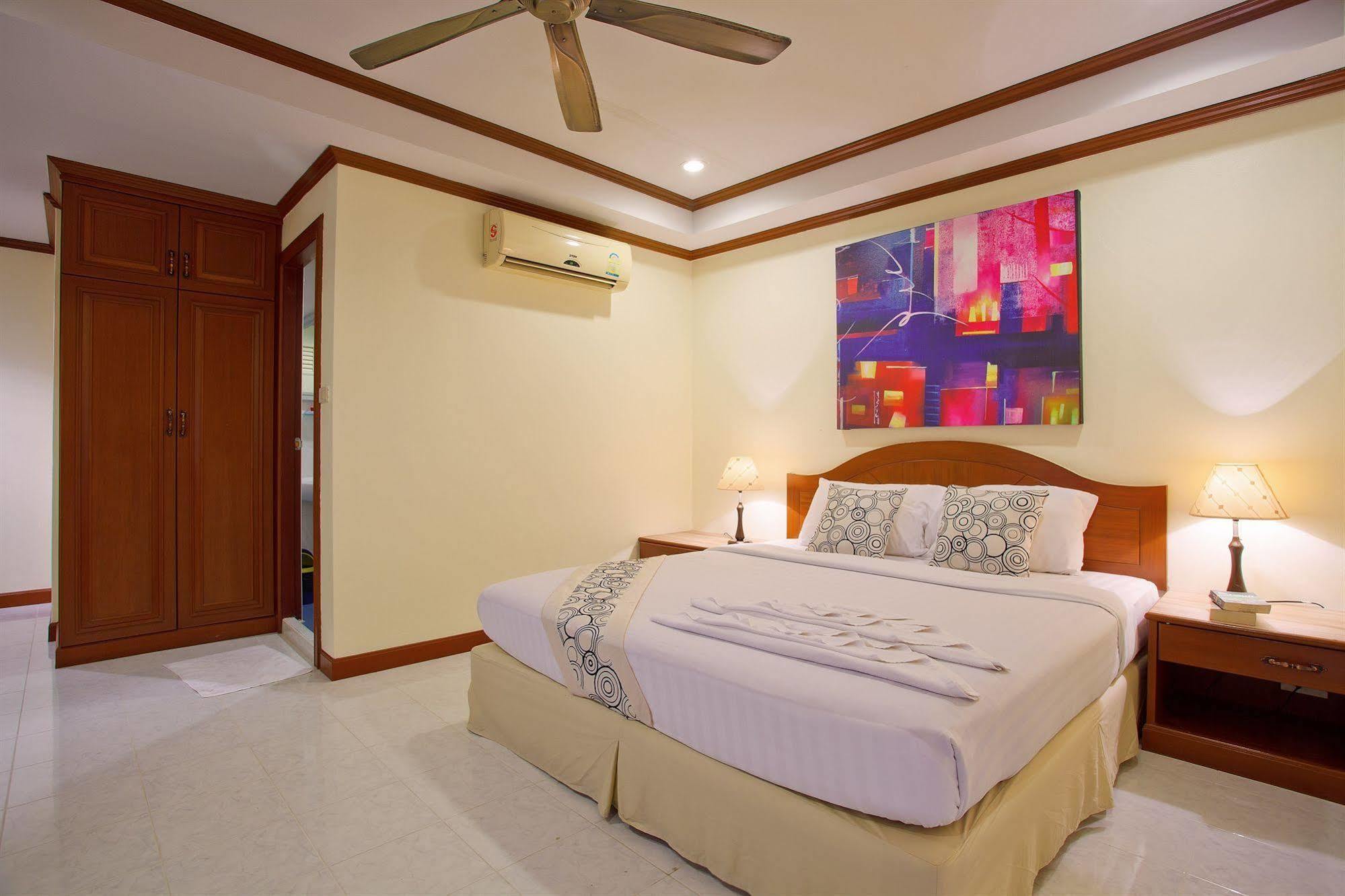 The Yim Siam Hotel Patong 외부 사진